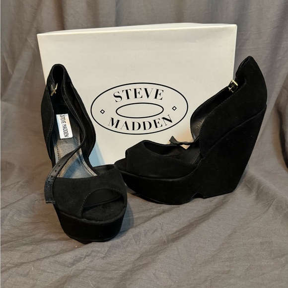 Steve Madden peep toe wedges - brand new! - Picture 1 of 7